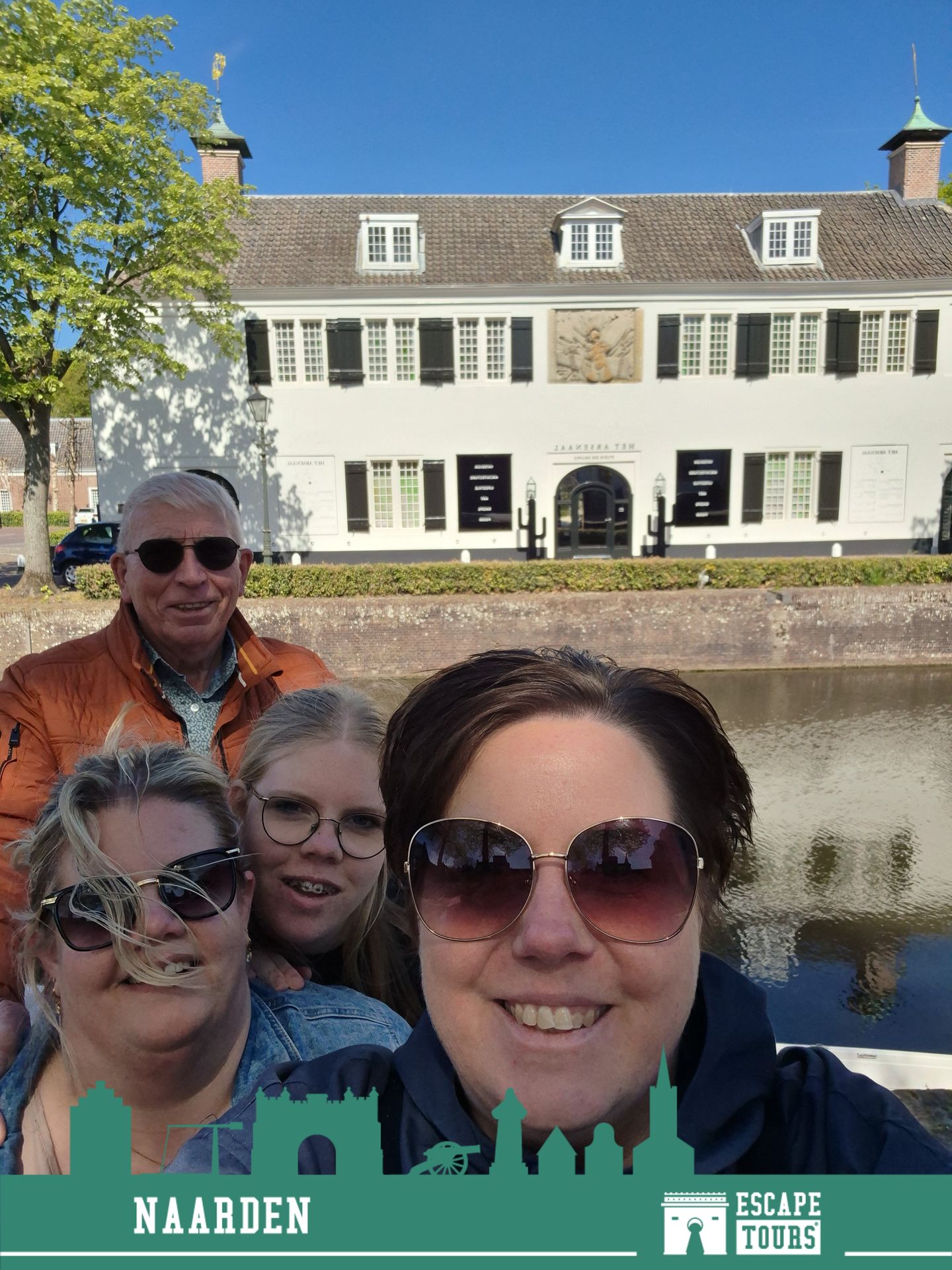 Teamfoto van BeLoShEs